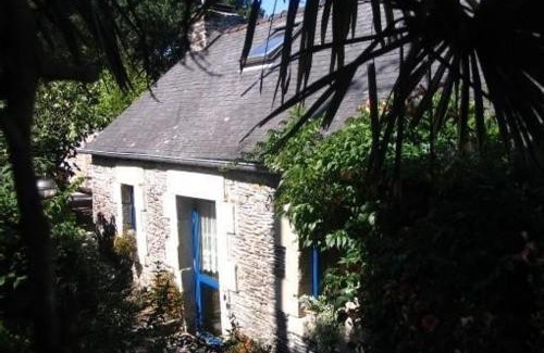 Saint-Thois House | Discover A L'Ombre Du Figuier: Oceanview Hotel Retreat