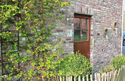Fernelmont Bed & Breakfast | Discover A l'ombre du noyer: Family-Friendly Retreat