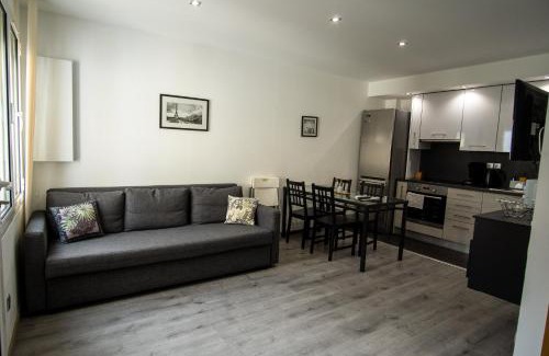 Le Pin Apartment | Serene Duplex Apartment with Restaurant & Child-Friendly Amenities