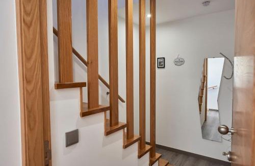 Le Pin Apartment | Family-Friendly Duplex Apartment with Prime Amenities