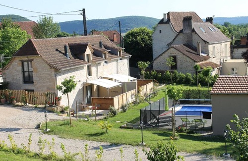 Saint-Pierre-Toirac House | A L'orée des Cazelles