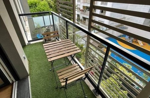 Picpus Apartment | Top-Rated Stay at A l'Orée du bois de Vincennes with Balcony
