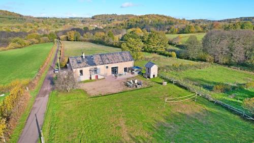 Saint-Martin-de-la-Mer House | Relax at A l'Orée du Lac, Steps from Lake Chamboux