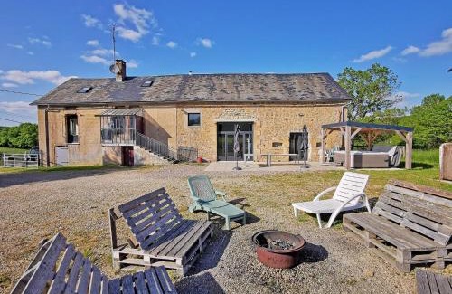 Saint-Martin-de-la-Mer House | Relax at A l'Orée du Lac, Steps from Lake Chamboux