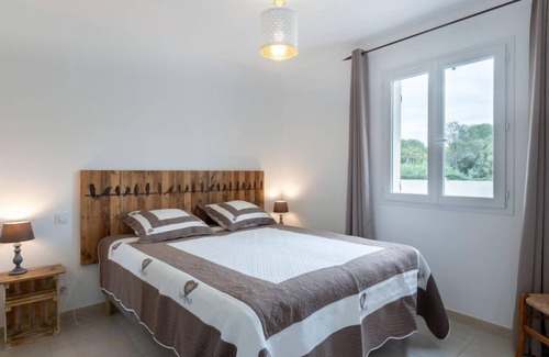 Laudun House | Guest Rated 10/10: A la porte d'Avignon by Interhome