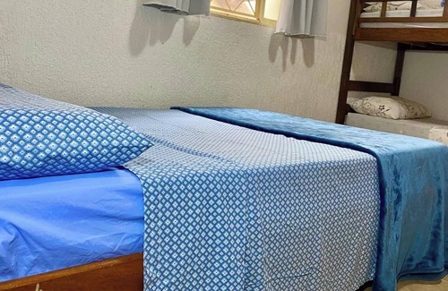 Alto Paraiso de Goias House | Cozy Retreat for 12 with Hot Tub and Family Amenities