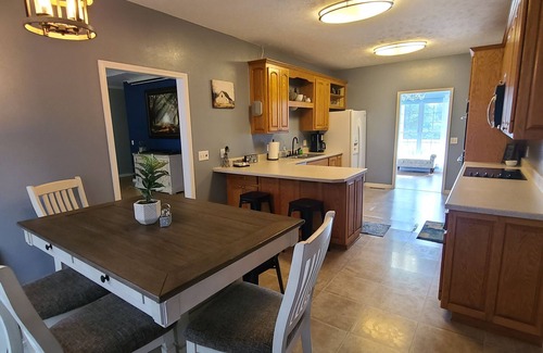 Pomona House | Scenic Country Home with Pool & Farm Views - Rated 10/10
