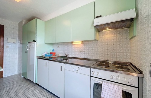 Verbier Apartment | Inviting Family Retreat with Kitchen and Cozy Fireplace