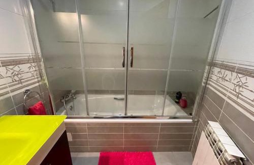 Coronacion Apartment | Prime Location by the Cathedral with Ocean View Amenities