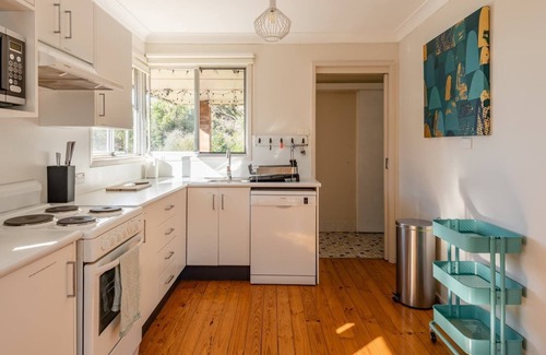 Culburra Beach House | Beachfront Cottage with Ocean View - Guest Rated 10/10