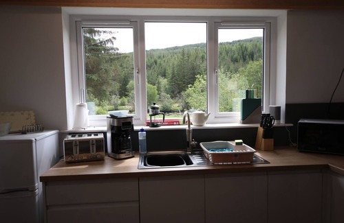 Whiteness Apartment | A little Highland hideaway