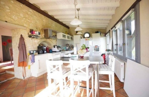 Razac-d'Eymet House | Unwind in the Enchanting Purple Périgord Oasis