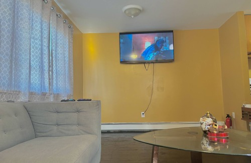 Queens Apartment | Your Home Away from Home with Spa and Breakfast Included