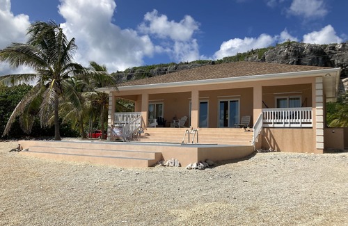 Tibbett's Turn Villa | Discover Tropical Bliss with Private Pool & Ocean Views