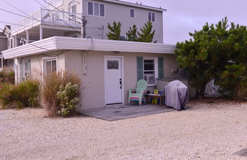 Ship Bottom Condo | Discover a Slice of Heaven: Pet-Friendly Retreat Awaits