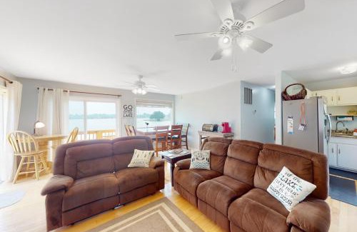 Aspen Hill House | Discover Your Slice of Paradise: Family-Friendly Retreat