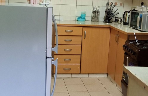 Nairobi House | Inviting 4 Bedroom Maisonette near JKI Airport with Pool