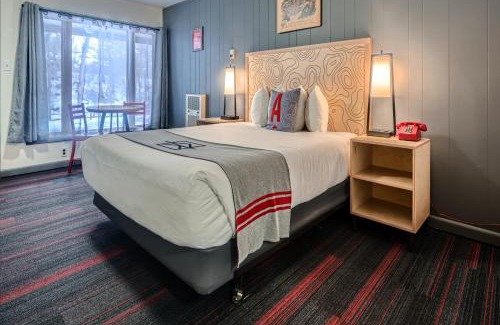 Boulder Cabin | Discover A-Lodge Boulder: Pet-Friendly Retreat with Pool