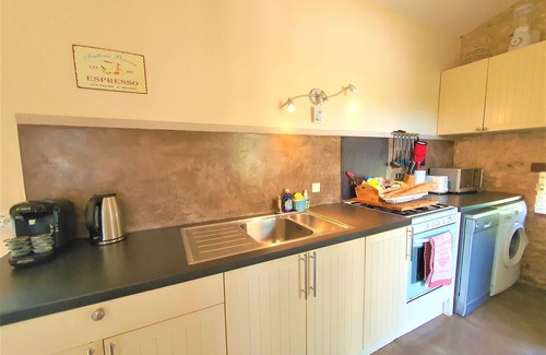 Razac-d'Eymet Cottage | Cozy 2-Bed Cottage with Pool and Terraces for Relaxation