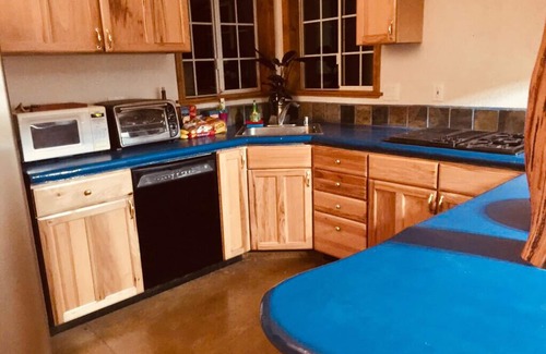Foresthill House | Relaxing Cabin at Way Woods Retreat with Hot Tub & More