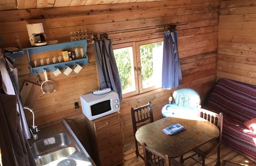 Saint Froult House | Relaxing Cottage by the Sea with Spa and Family-Friendly Perks