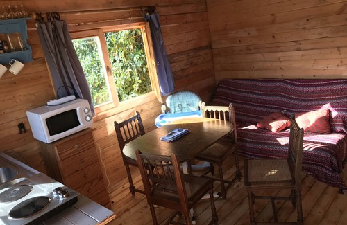 Saint Froult House | Relaxing Cottage by the Sea with Spa and Family-Friendly Perks