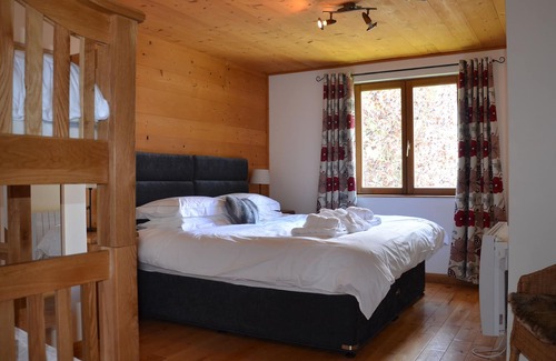 Venosc House | Perfect Chalet in Venosc: Ideal for Skiing and Cycling