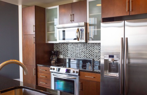 Downtown Denver House | Elegant Home in Denver’s Premier High Rise with Spa & Pool