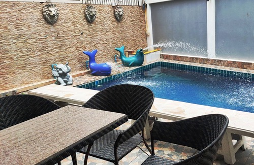 Nong Prue Villa | Private Pool Villa for a Peaceful Getaway Experience