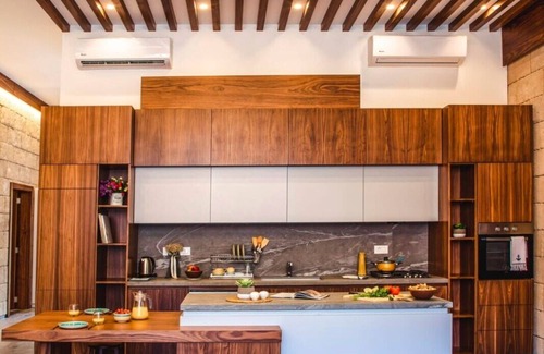 Byblos Apartment | A luxurious stay in the heart of Byblos with 24/7 electricity