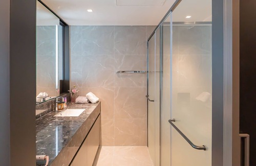 Suyeong-Gu Condo | Elegant Studio Apartment with Pool & Breakfast Included