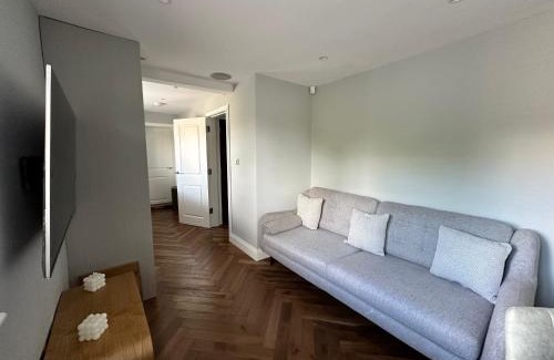 Underhill Apartment | Modern New Apartment with Family-Friendly Amenities