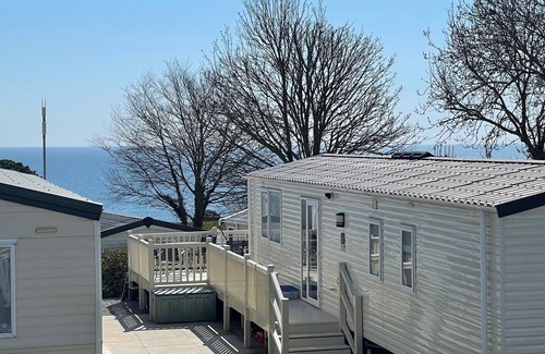 Otterton House | Cozy Caravan at Award-Winning Ladram Bay Holiday Park