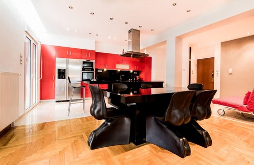 Nea Smirni Apartment | Pet-Friendly Apartment in Athens with Breakfast Included