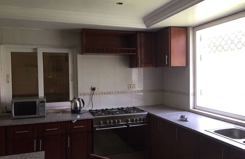 Teshie House | Unwind in Your Perfect Oceanfront Retreat with Family