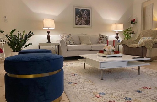 Doha Villa | Elegant Villa Retreat in Doha with Pool & Hot Tub Access