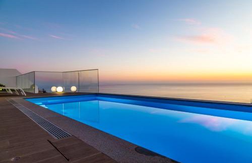 Calheta House | Discover A&M House II: Family-Friendly Getaway with Pool