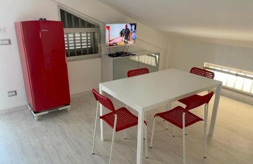Casuzze Apartment | Oceanfront Retreat at A Mari Siemu with Pet-Friendly Perks