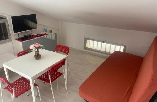 Casuzze Apartment | Oceanfront Retreat at A Mari Siemu with Pet-Friendly Perks