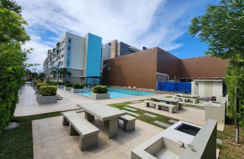 Dumaguete Apartment | Oceanfront 2BR Retreat with Pool and Balcony Access