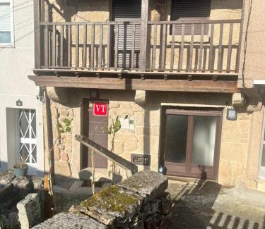 Reza House | Family-Friendly Retreat at A Miña Casiña - Termas Ourense