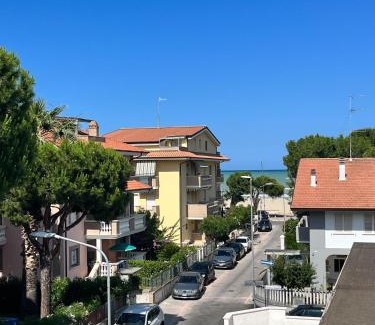 Tortoreto Lido House | Top-Rated A'mmare: Family and Pet-Friendly Getaway