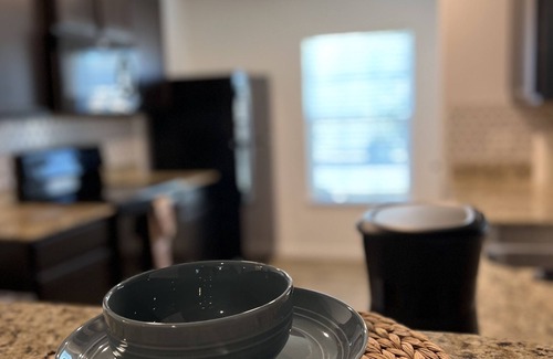 Southside House | A modern-family home, just 10 minutes from downtown & 12 minutes from Lackland.