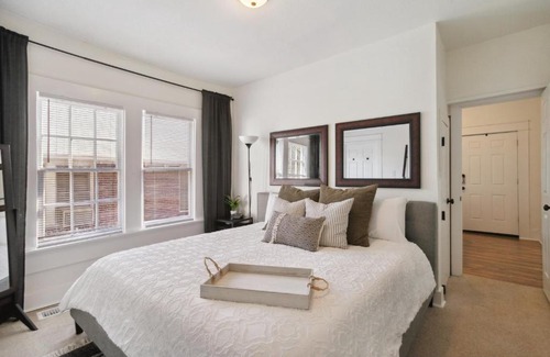 Fort Worth House | Modern Fort Worth Jennings Home with Breakfast & Family Appeal