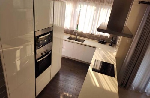 Greendale Apartment | Discover a Modern Homely Unit Perfect for Families