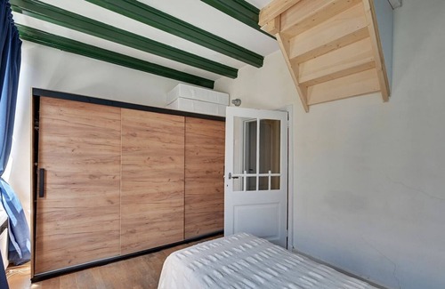 's-Heerenberg Apartment | Explore a 1960s Gem Surrounded by Lush Greenery