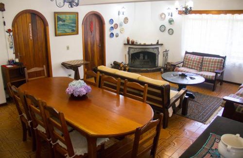 Monte Verde House | Family-Friendly Retreat at A Morada with Kitchen Amenities