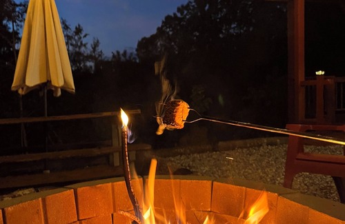 Sautee Nacoochee Cabin | Escape to A Mountain Dream with Ocean Views and Spa