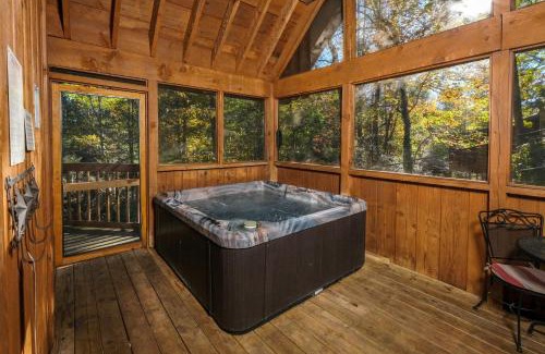 Gatlinburg - Pigeon Forge Villa | Explore A Mountain Surprise with Pet-Friendly Amenities