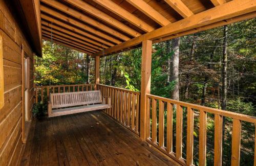 Gatlinburg - Pigeon Forge Villa | Explore A Mountain Surprise with Pet-Friendly Amenities